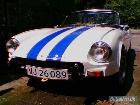 Triumph Spitfire Mk3 - Selv en lille bil kan se bred ud fra den rigtige vinkel :-) billede 3