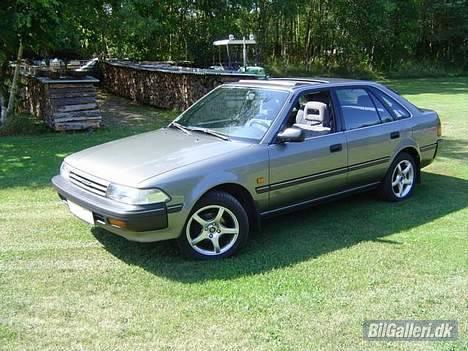 Toyota carina 2 billede 3