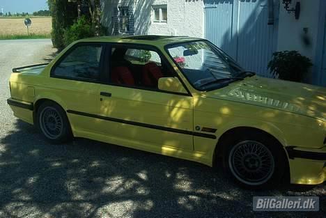 BMW 320i billede 6
