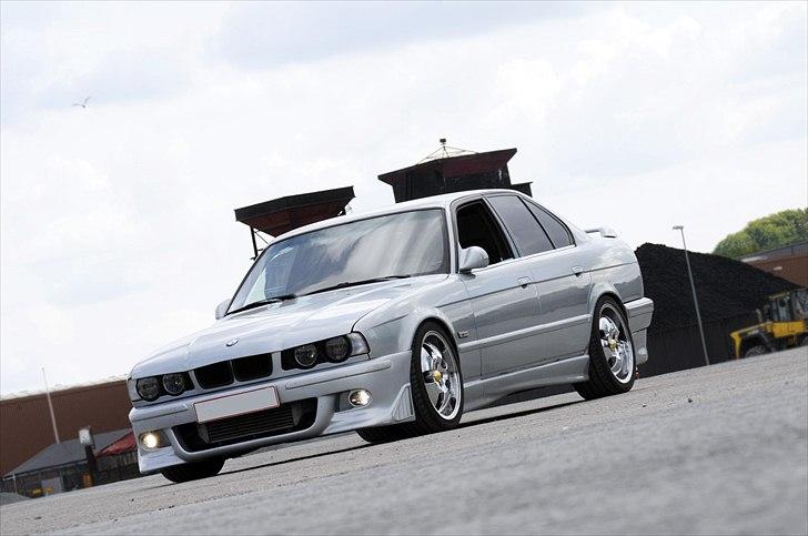 BMW 525i 24v turbo (til salg) billede 1