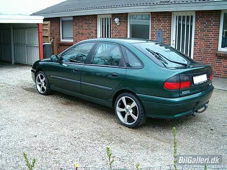 Renault Laguna 1,8 RN billede 1