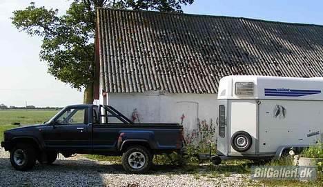 Toyota hi-lux billede 3