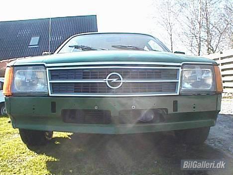 Opel Commodore C billede 1