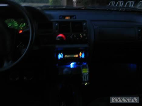Ford Escort ¤BLUE <-> LIGHTS¤ - Her kan man se dioderne!! beklager billede kvalliteten! billede 3