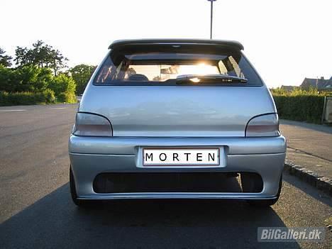 Citroën Saxo Sport Innovation - Lukket bagklap og nr. plade flyttet ned billede 7