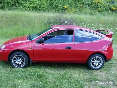 Mazda 323 coupé billede 1