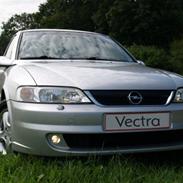 Opel Vectra Sport/Bus. SOLGT