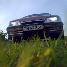 Opel Omega A - Totalskade