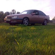 Opel Omega A - Totalskade