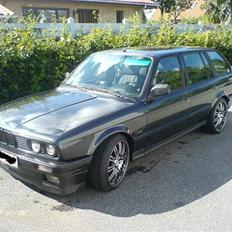BMW 320I Touring ( SOLGT ) 