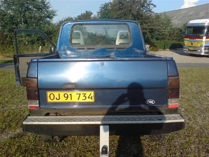 Nissan patrol  den er solgt - pæn farve. også bagved.. billede 8