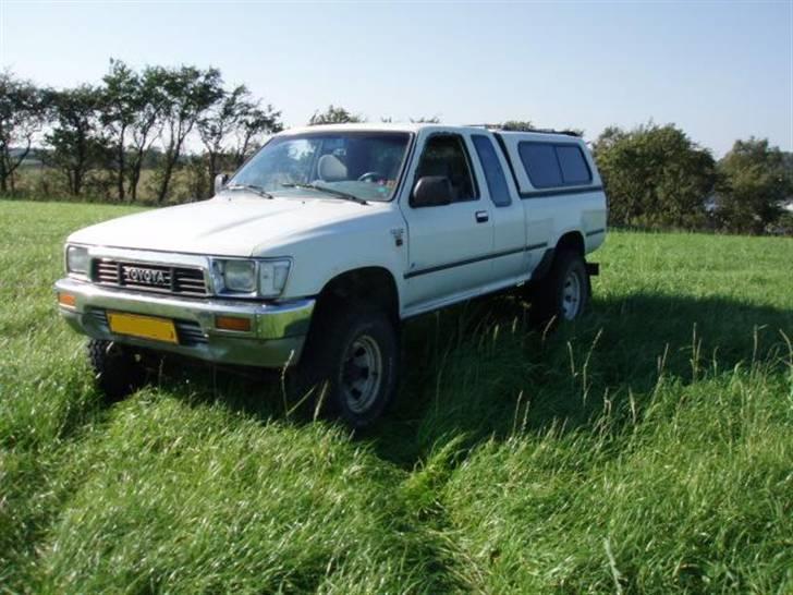 Toyota Hilux 4x4 2,4td solgt - dagen efter jeg købte den billede 4