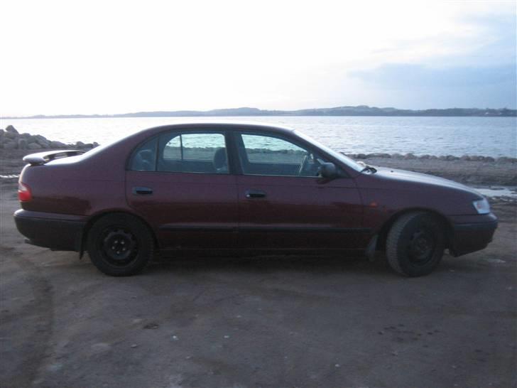 Toyota Carina E billede 3