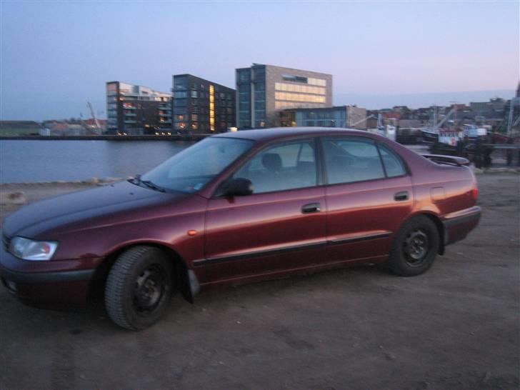 Toyota Carina E billede 4