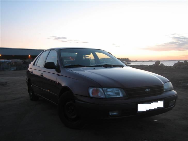 Toyota Carina E billede 9