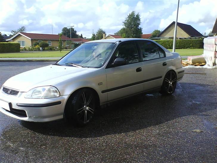 Honda civic solgt billede 1