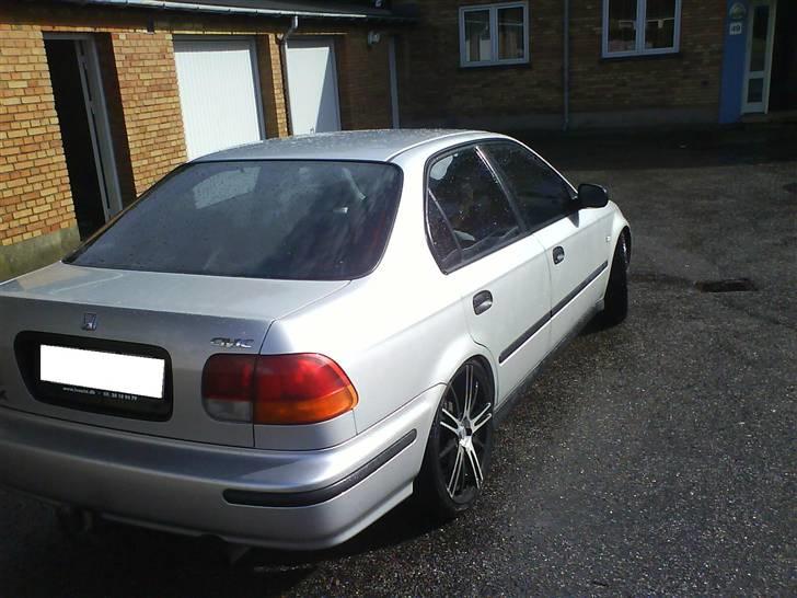 Honda civic solgt billede 5