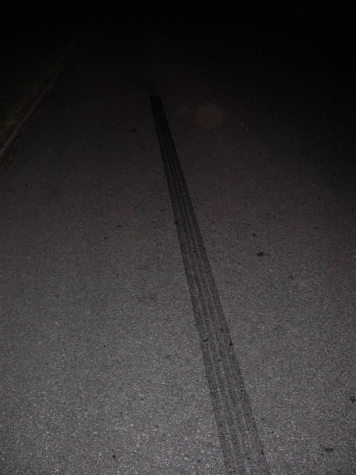 Volvo 240 GL - En lille brænder. Ups. :-) billede 4