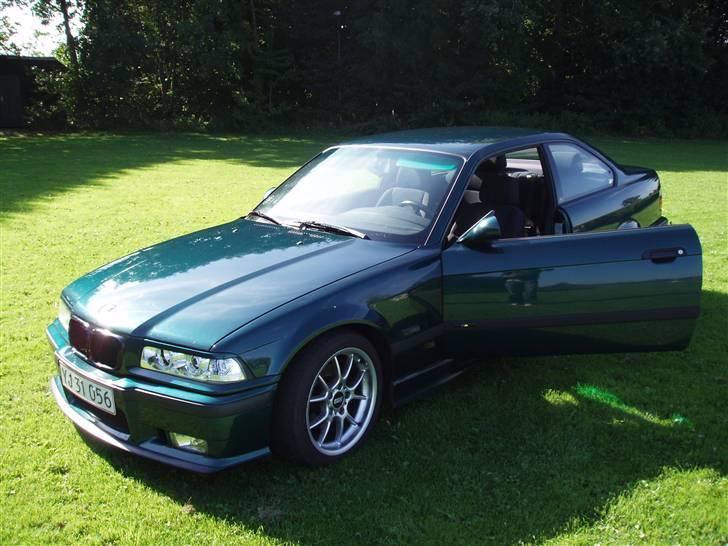 BMW 323i Coupe (Solgt) billede 14