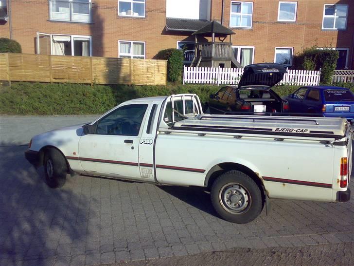 Ford Sierra 2,0 P100 [DØD] billede 3