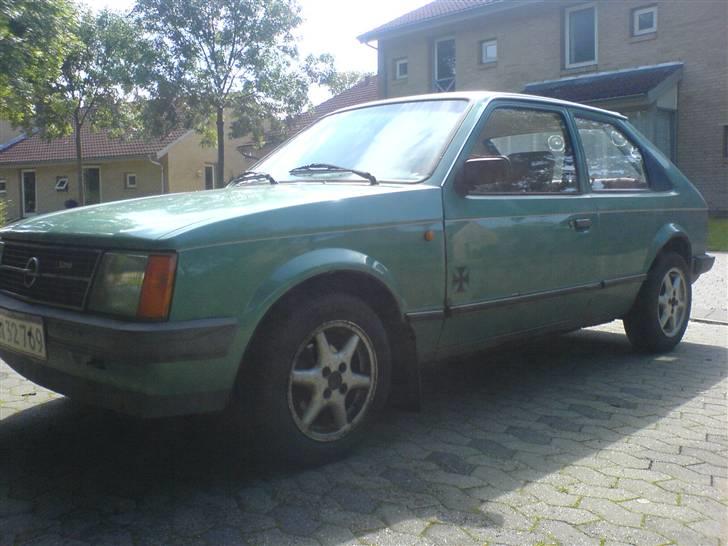 Opel Kadettilac D SOLGT billede 1