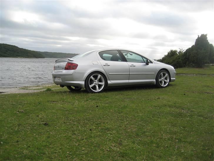 Peugeot 407 2,0 16v HDI SOLGT - bramslev bakker nede ved fjorden billede 8