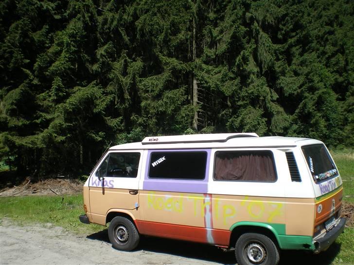 VW Transporter Camper - Bussen ved bastogne skoven (der hvor de blen bombarderet i band of brothers) billede 8