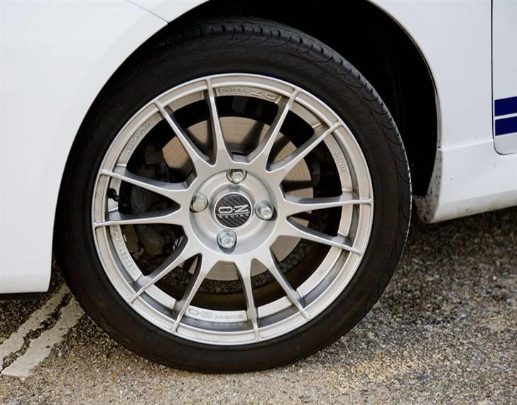 Ford Fiesta ST [SOLGT] - OZ Ultraleggera... Jeg valgte 16" for køreegenskabernes skyld. billede 4