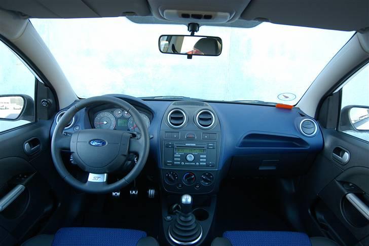 Ford Fiesta ST [SOLGT] - Standard ST kabine, sådan ser den ikke helt ud mere. billede 17