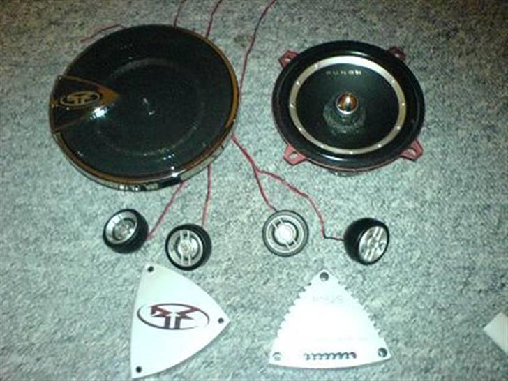 BMW 320I Touring ( SOLGT )  - Rockfort Fosgate - P152S - Til for billede 16