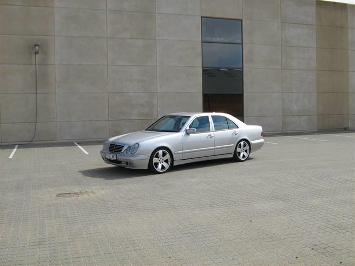Mercedes Benz E320 CDI AVANTGARDE  billede 1