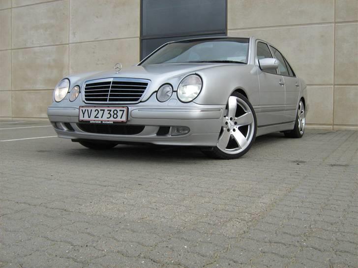 Mercedes Benz E320 CDI AVANTGARDE  billede 4