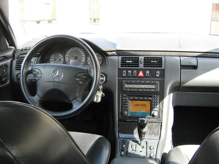 Mercedes Benz E320 CDI AVANTGARDE  billede 5