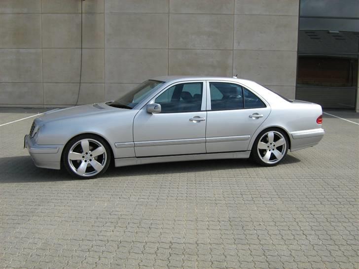 Mercedes Benz E320 CDI AVANTGARDE  billede 11