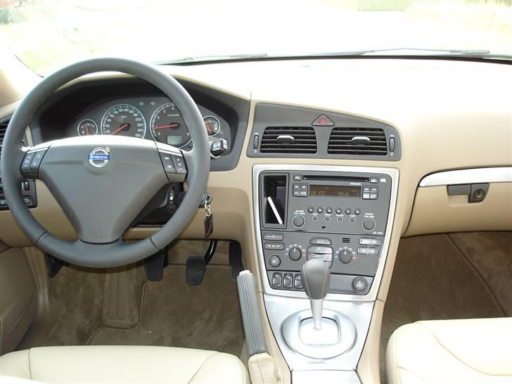 Volvo V70 2,4  billede 4