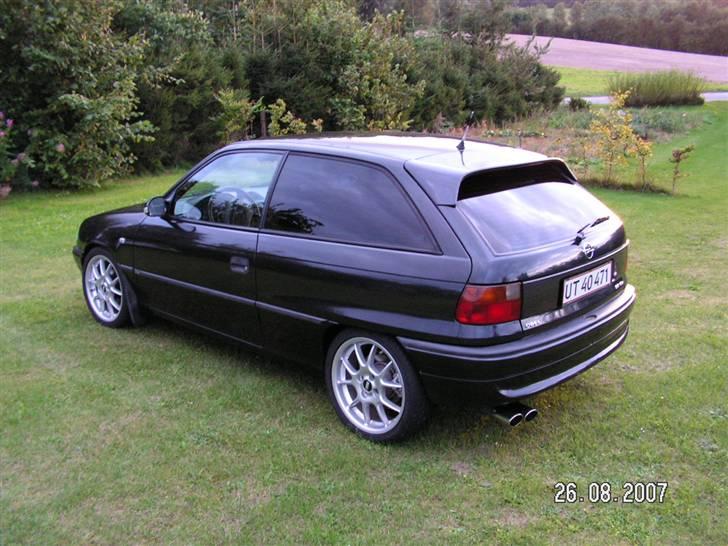 Opel Astra GSI (solgt) billede 5