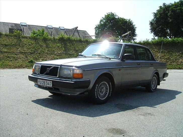 Volvo 240 GLE Injection billede 3