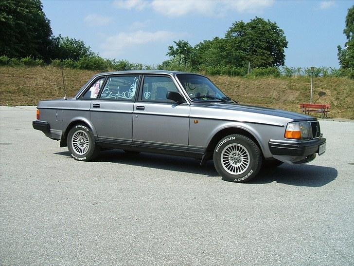 Volvo 240 GLE Injection billede 8