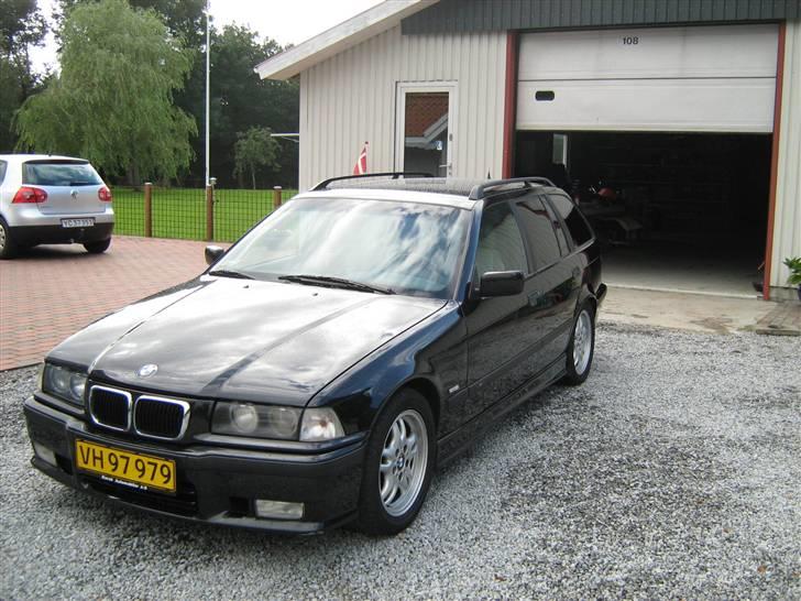 BMW 325 tds  billede 2