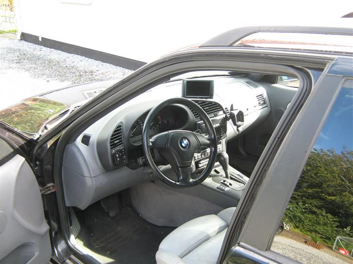 BMW 325 tds  billede 9