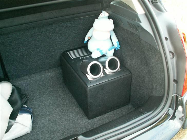 Renault Clio III (Solgt) - Pioneer TS-WX206A tilsluttet original Renault radio billede 17