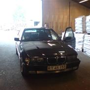 BMW e36 320i  (SOLGT)