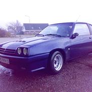 Opel Manta B 2.0i 