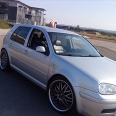 VW Golf 1,9 TDI com/highline (tidl. bil)