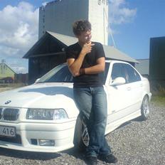 BMW 325i død