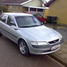 Opel Vectra b solgt