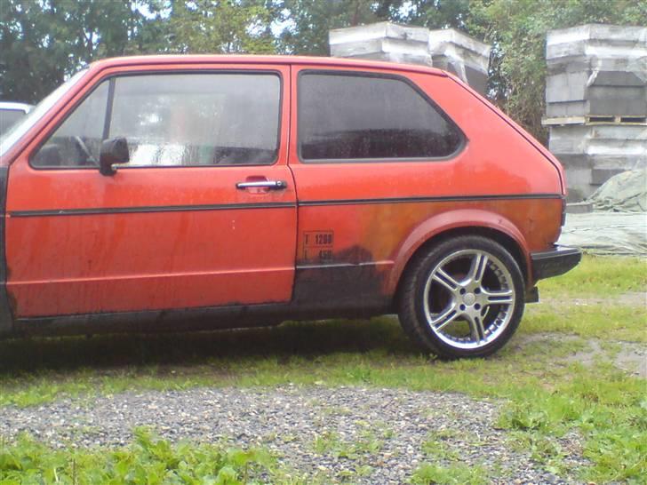 VW Golf 1 D SOLGT billede 4