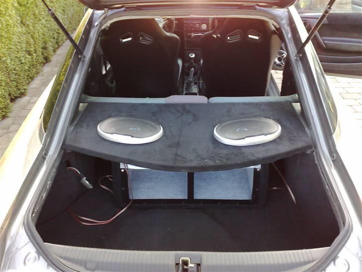 Opel Calibra (Er Solgt) - det er så kabinen af bilen. billede 8