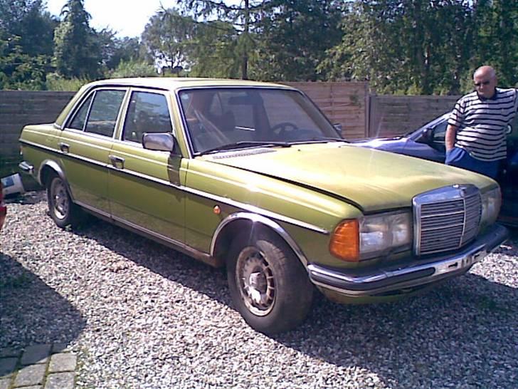 Mercedes Benz 280e w123 (STJÅLET) billede 1