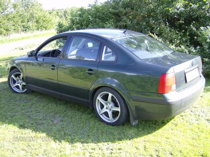 VW Passat 1.8T - **SOLGT** billede 2
